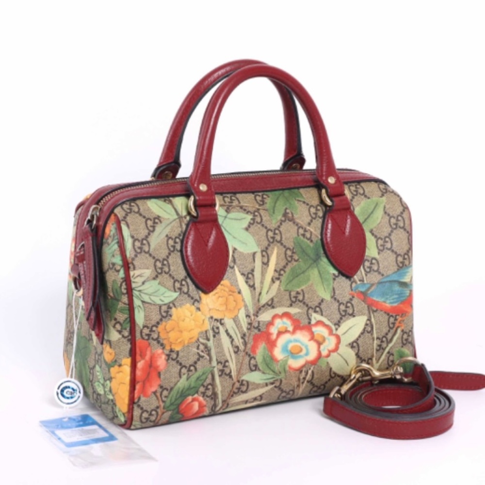 Handbag crossbody perfect for Spring & Summer
